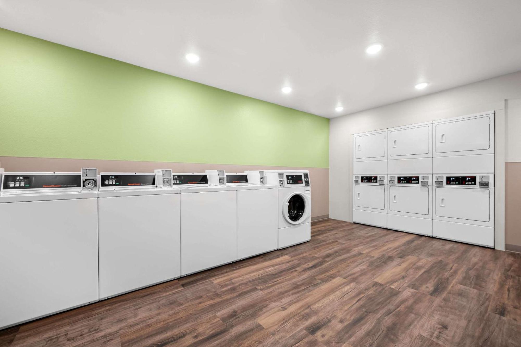 Woodspring Suites Huntsville - Research Park Bagian luar foto
